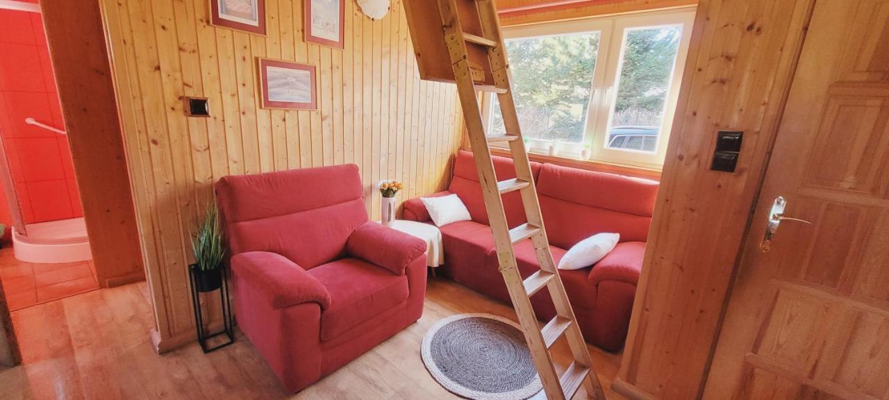 Stanica Pod Zadzierna Domki Caloroczne ลูบาฟกา ภายนอก รูปภาพ